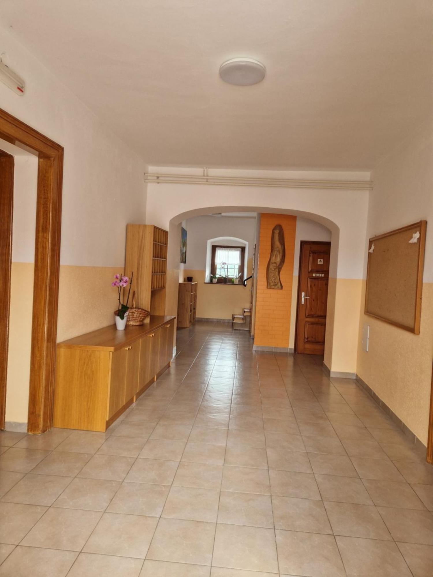 Apartma In Soba Vipavski Kriz อายดอฟช์ชีนา ภายนอก รูปภาพ