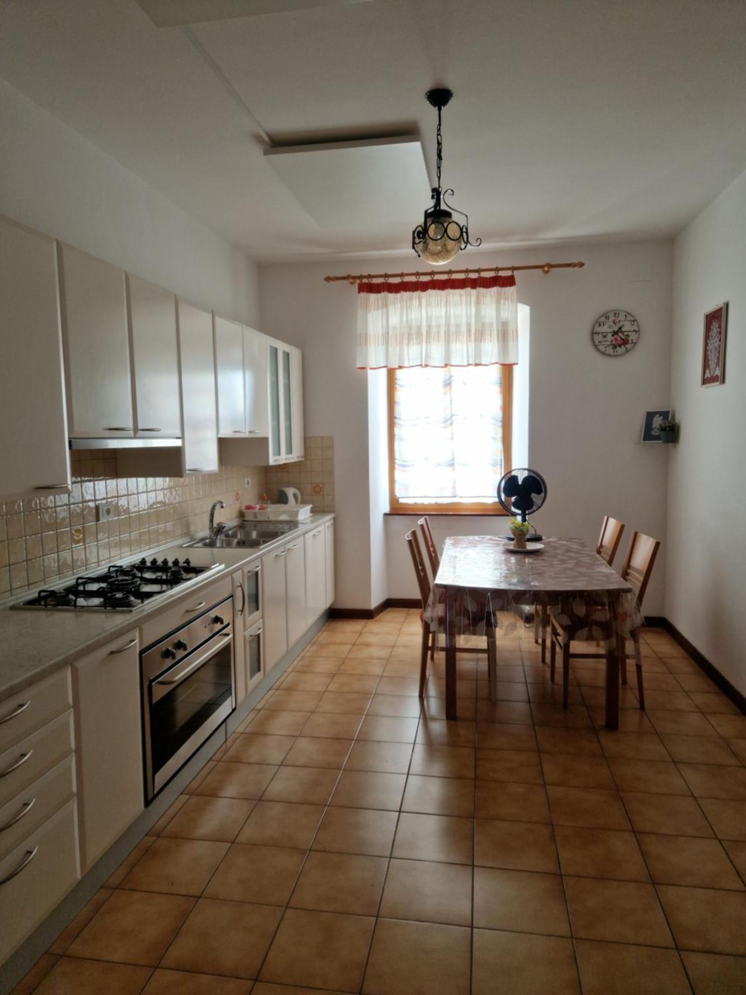 Apartma In Soba Vipavski Kriz อายดอฟช์ชีนา ห้อง รูปภาพ